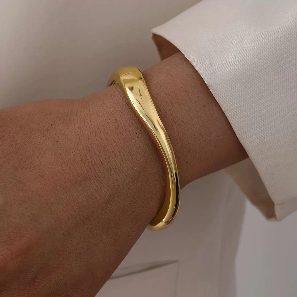 Women’s Jewelry Chunky Cuff Bangle Bracelet | Minimal | Gold Tone | Waterproof