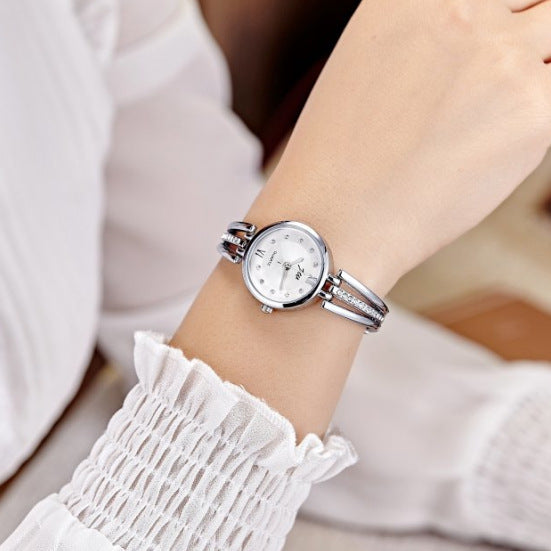 Women’s Rhinestone Round Quartz Watch | Steel Band | Fashion | Elegant
