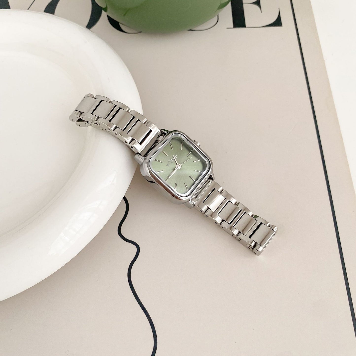 Women’s Retro Square Quartz Watch | Steel Strap | Elegant | Minimal