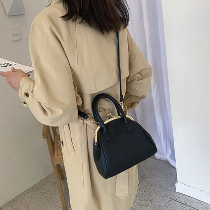 Women’s Crossbody Bag | Shell Bag | Fashion | Trendy