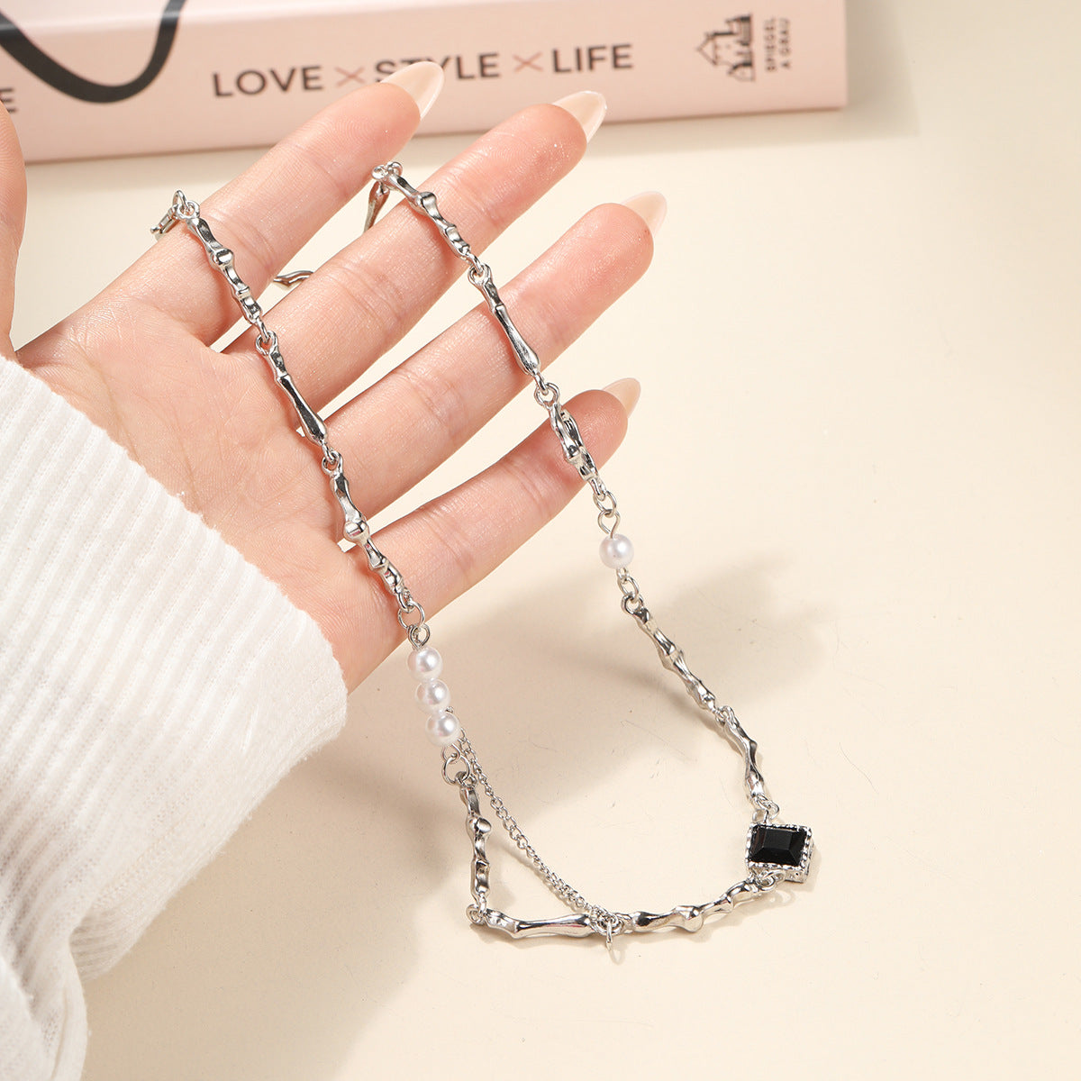 Women’s Jewelry Irregular Pendant Necklace | Fashion | Minimal | Everyday