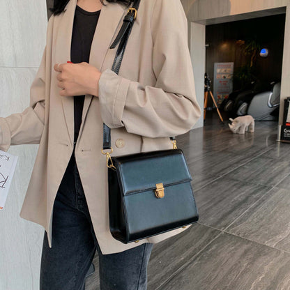 Women’s Shoulder Bag | Simple | Fashion | Casual