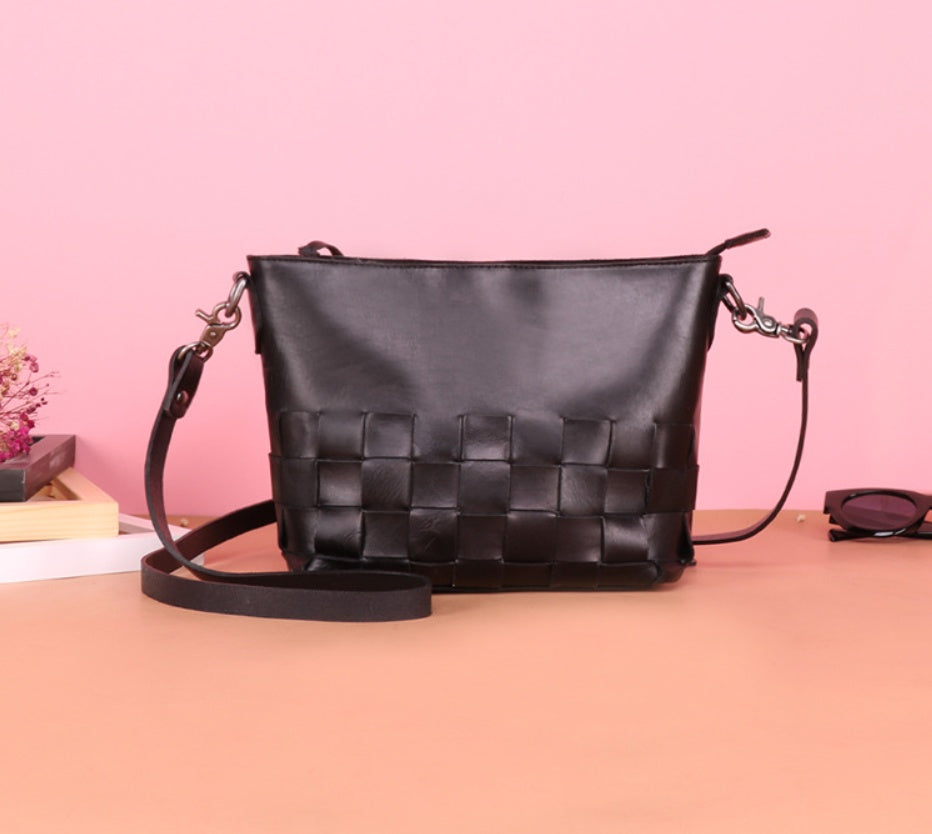 Women’s Shoulder Bag | Retro | Fashion | Casual