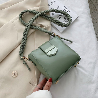Women’s Shoulder Bag | Woven | Fashion | Casual