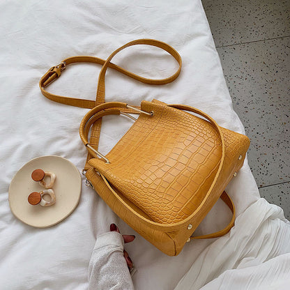 Women’s Shoulder Tote Bag | Retro | Fashion | Chic
