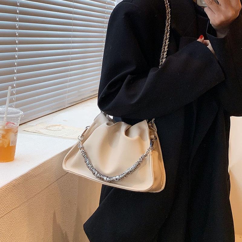Women’s Underarm Cloud Mini Bag | Fashion | Chic | Casual