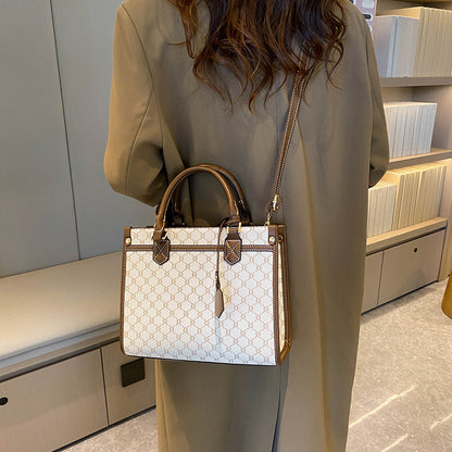 Women’s Tote Bag | Chain | Large Capacity | Fashion