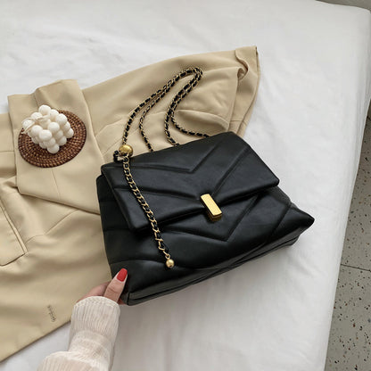 Women’s Crossbody Bag | Chain | Fashion | Casual