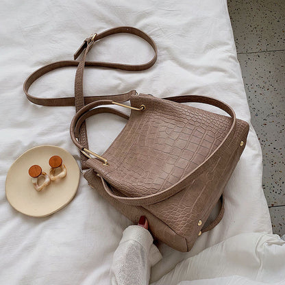 Women’s Shoulder Tote Bag | Retro | Fashion | Chic