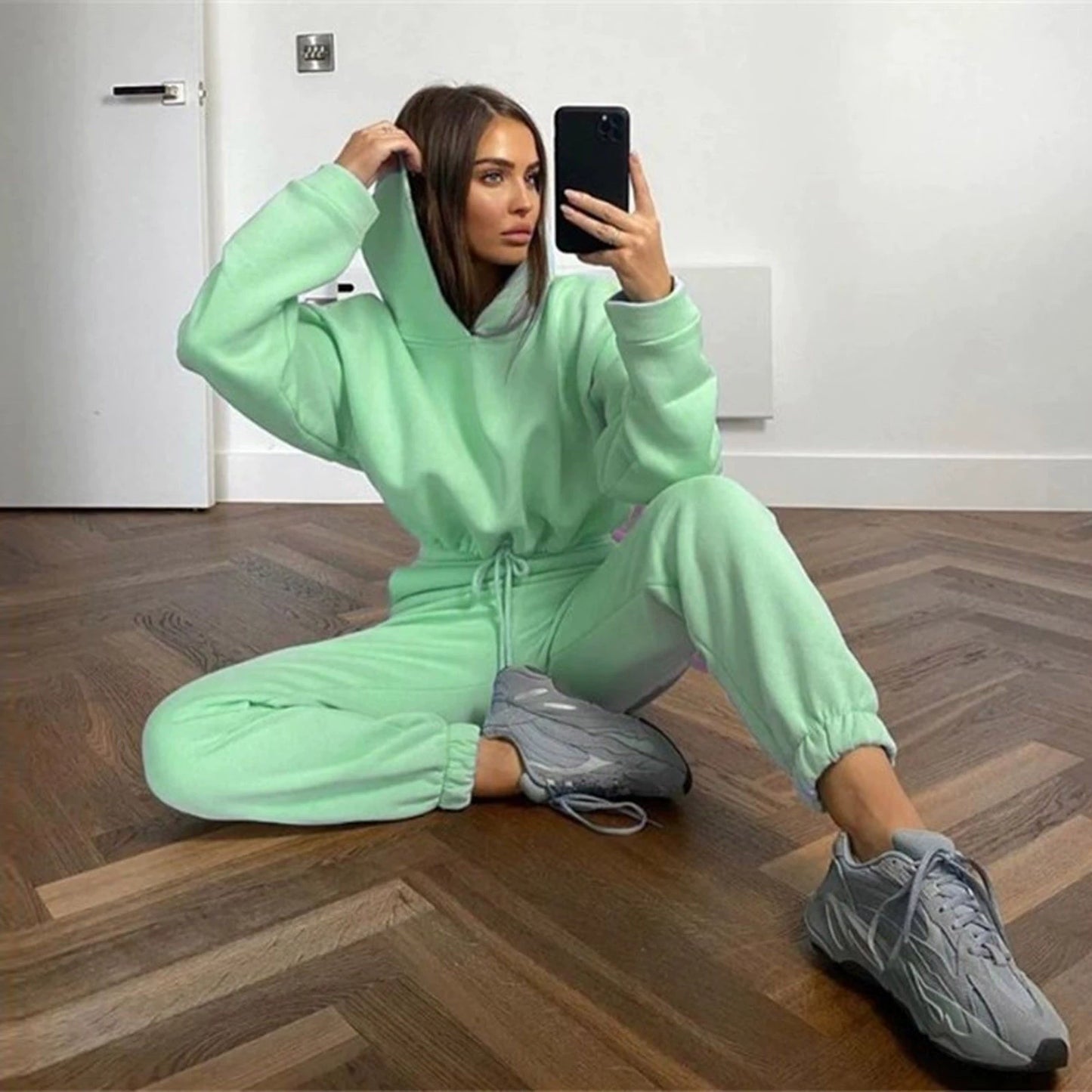 Women’s Long Sleeve Casual Tracksuit Set – Two-Piece Sporty Fashion Outfit