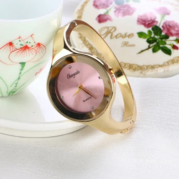 Women’s Minimal Cuff Quartz Watch | Casual | Gold Tone | Round Dial