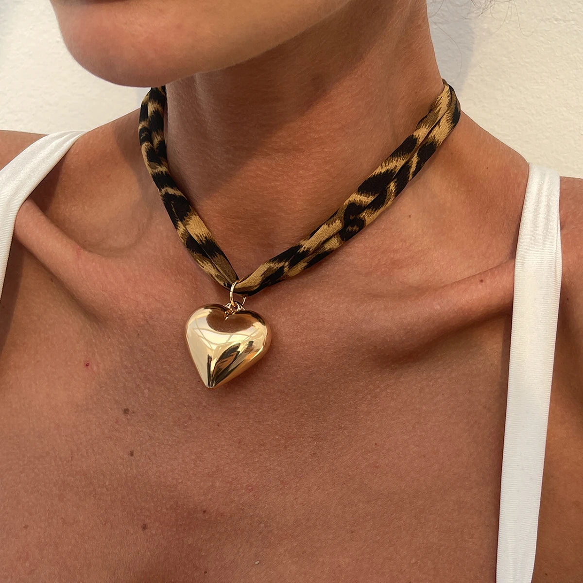 Women’s Jewelry Multilayer Velvet Pendant Necklace | Ethnic | Beach | Statement
