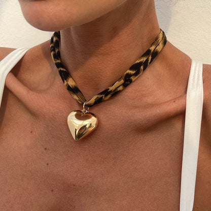 Women’s Jewelry Multilayer Velvet Pendant Necklace | Ethnic | Beach | Statement