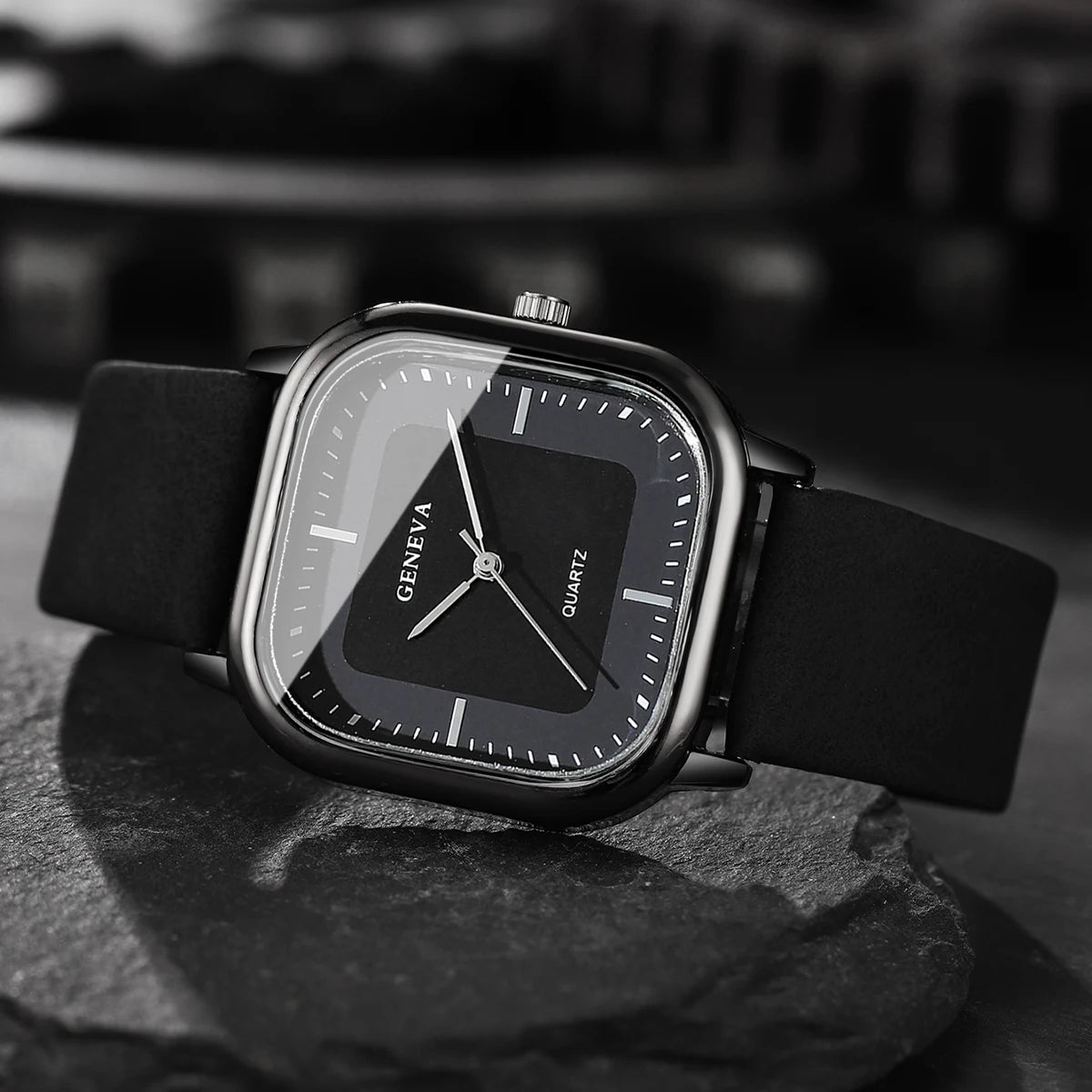 Men’s Square Dial Luxury Watch – Minimalist Leather Strap Business Casual Wristwatch