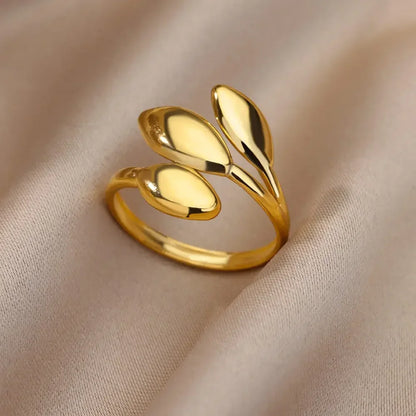 Women’s Stainless Steel Heart Ring – Gold Vintage Waterproof Jewelry Gift