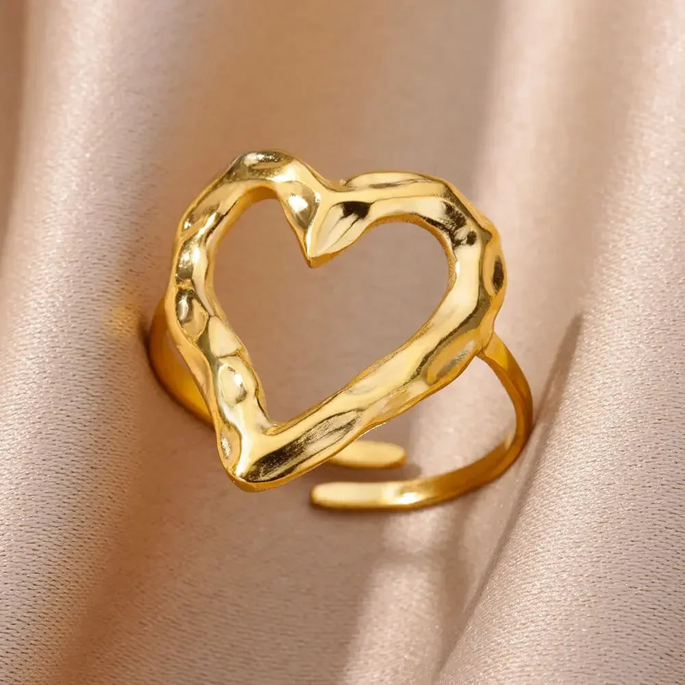 Women’s Stainless Steel Heart Ring – Gold Vintage Waterproof Jewelry Gift
