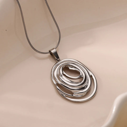 Women’s Jewelry Hollow Oval Pendant Necklace | Geometric | Gold Tone | Party