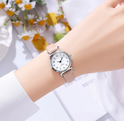 Women’s Retro Small Dial Watch – Thin Leather Strap Classic Wristwatch