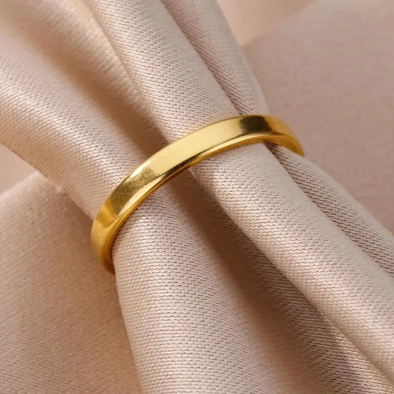 Women’s Stainless Steel Heart Ring – Gold Vintage Waterproof Jewelry Gift