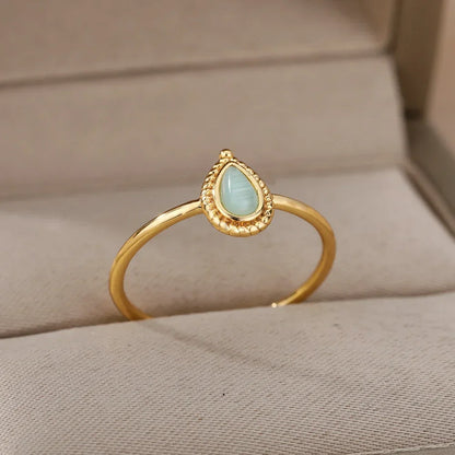 Women’s Stainless Steel Heart Ring – Gold Vintage Waterproof Jewelry Gift