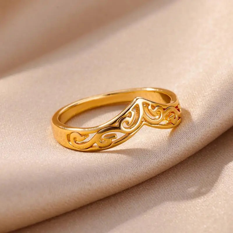Women’s Stainless Steel Heart Ring – Gold Vintage Waterproof Jewelry Gift