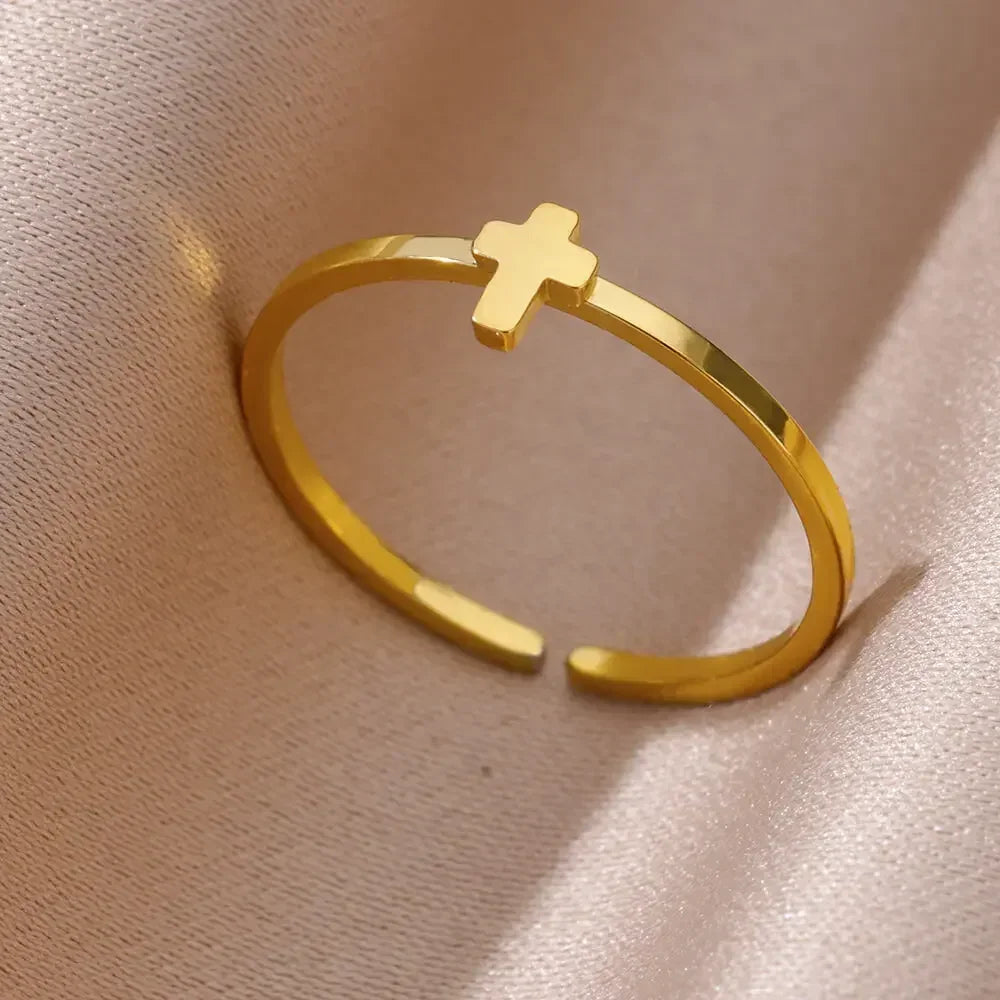 Women’s Stainless Steel Heart Ring – Gold Vintage Waterproof Jewelry Gift