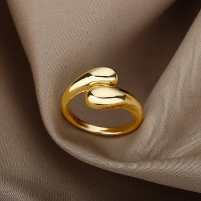 Women’s Stainless Steel Heart Ring – Gold Vintage Waterproof Jewelry Gift