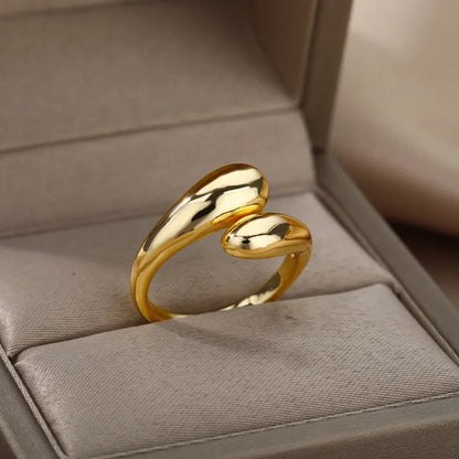 Women’s Stainless Steel Heart Ring – Gold Vintage Waterproof Jewelry Gift