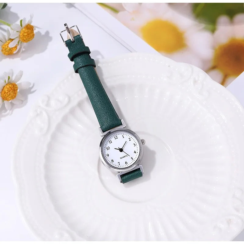Women’s Retro Small Dial Watch – Thin Leather Strap Classic Wristwatch