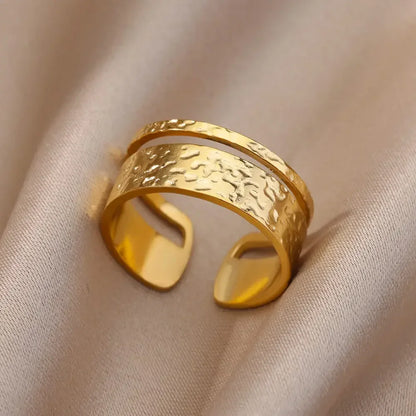 Women’s Stainless Steel Heart Ring – Gold Vintage Waterproof Jewelry Gift