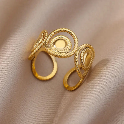 Women’s Stainless Steel Heart Ring – Gold Vintage Waterproof Jewelry Gift