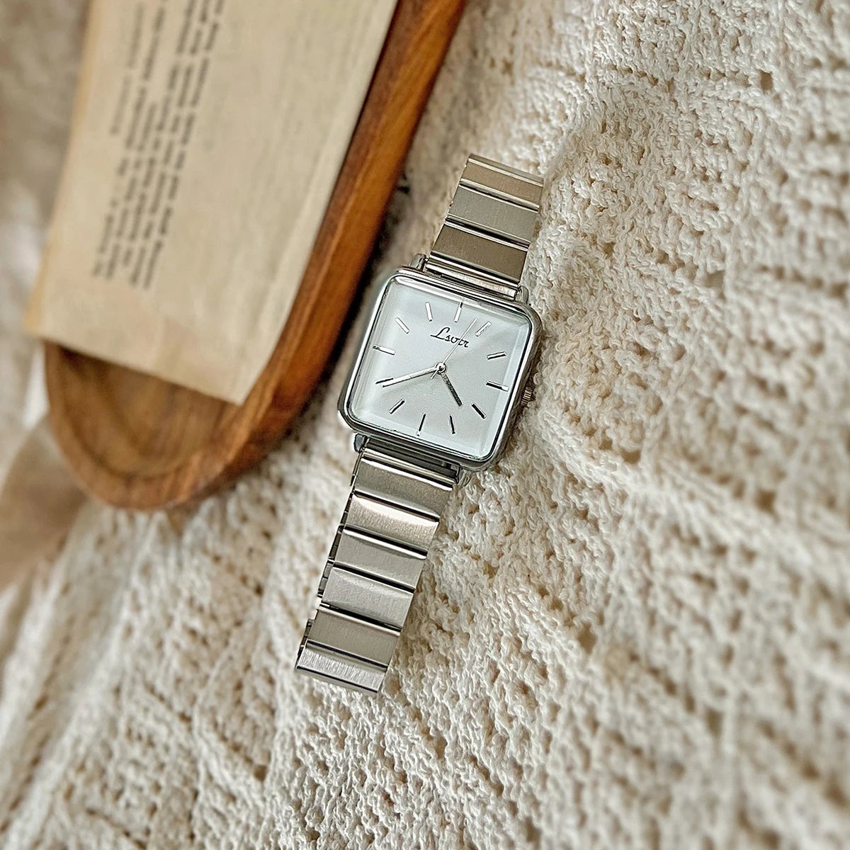 Women’s Gold Square Quartz Watch | Retro | Waterproof | Elegant