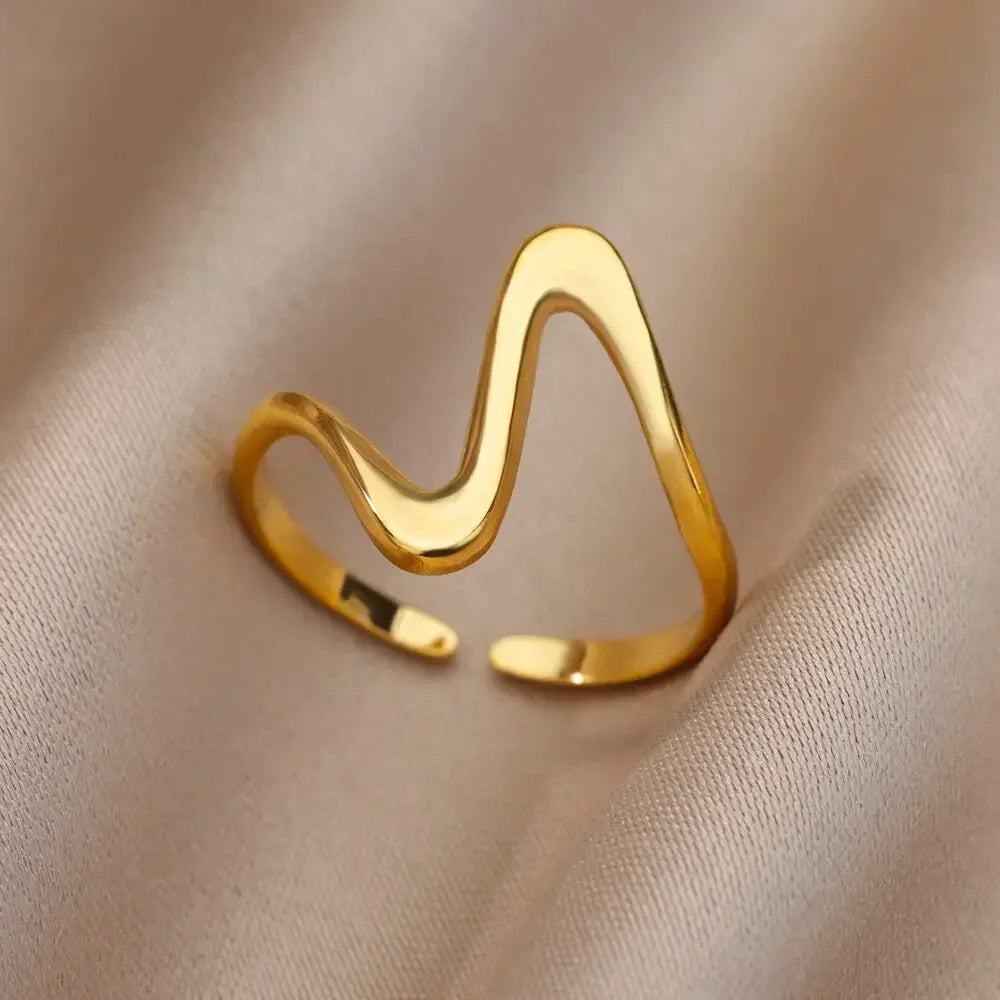 Women’s Stainless Steel Heart Ring – Gold Vintage Waterproof Jewelry Gift