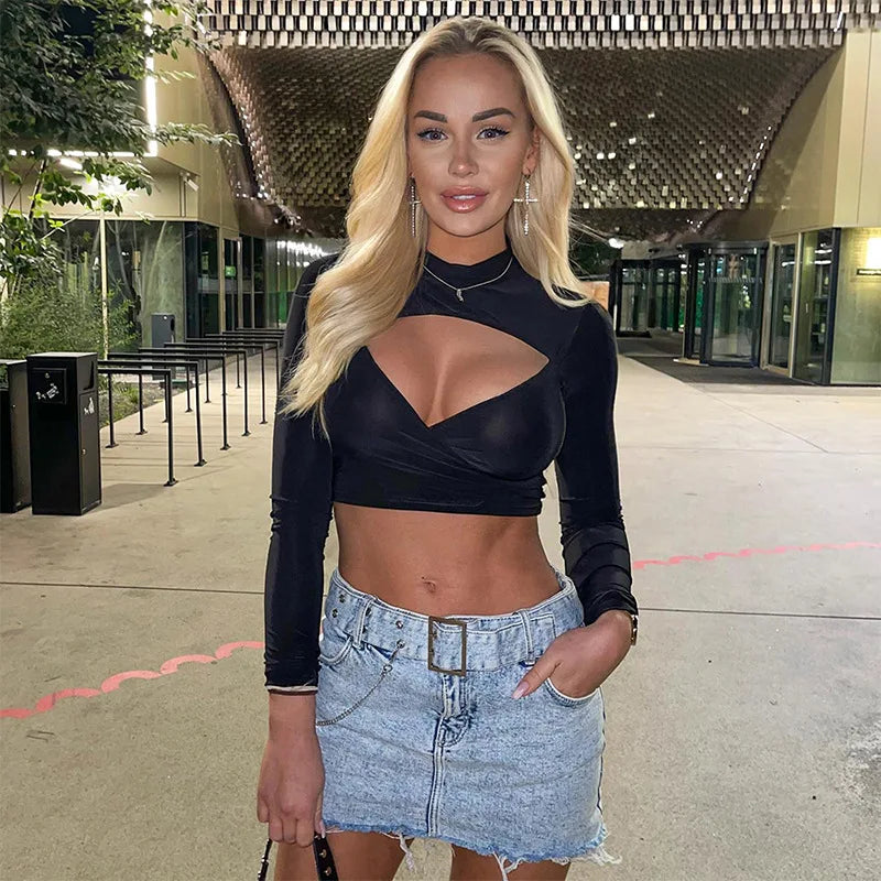 Women’s Solid Slim Hollow Out Crop Top | Long Sleeve Y2K Aesthetic Streetwear | Stylish Short Top
