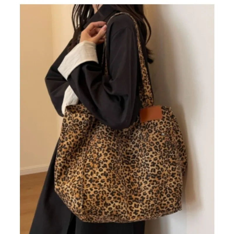 Women’s Tote Bag | Leather Look | Vintage | Fashion