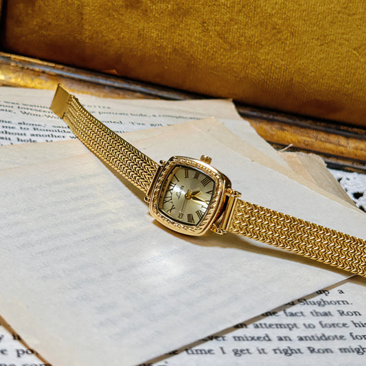 Women’s French Vintage Quartz Watch | Elegant | Gold Dial | Copper Band