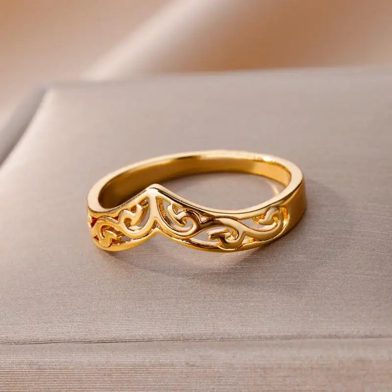 Women’s Stainless Steel Heart Ring – Gold Vintage Waterproof Jewelry Gift
