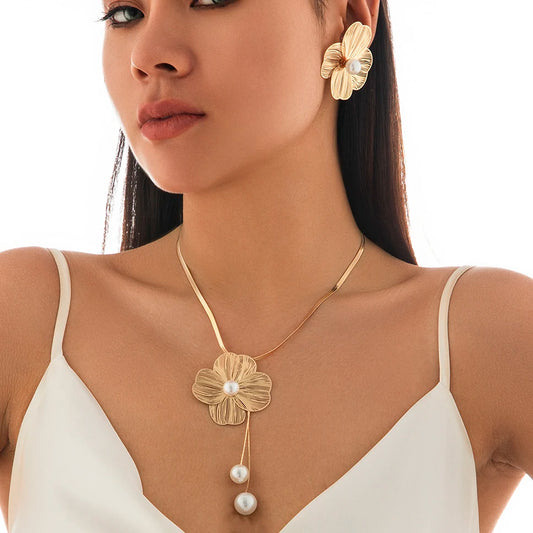 Women’s Jewelry Pearl Flower Jewelry Set | Kpop | Trendy | Snake Chain