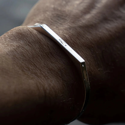 Men’s Minimalist Heptagon Bracelet – Gold Plated Stainless Steel Jewelry