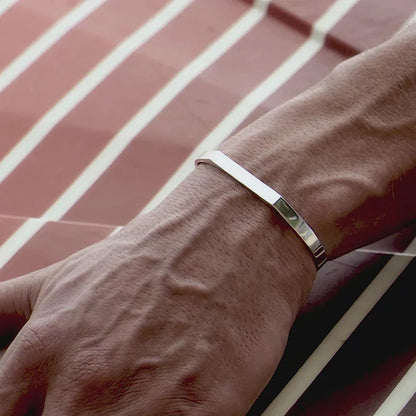 Men’s Minimalist Heptagon Bracelet – Gold Plated Stainless Steel Jewelry