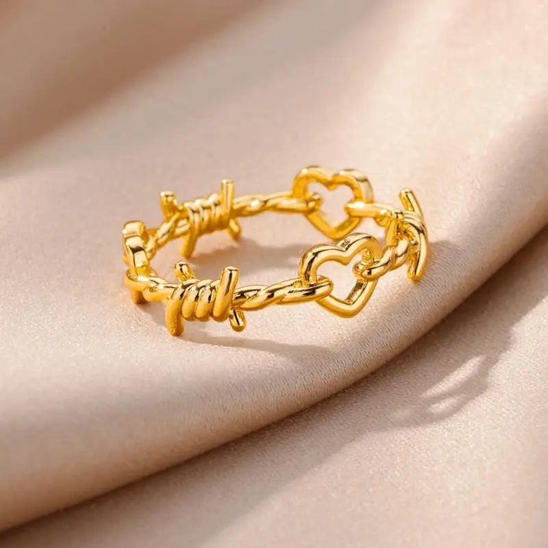 Women’s Stainless Steel Heart Ring – Gold Vintage Waterproof Jewelry Gift