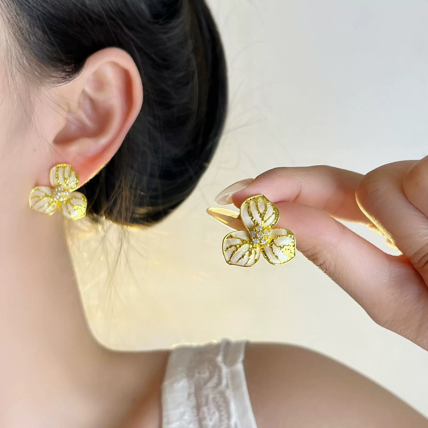 Women’s Jewelry Bow Knot Earrings Clip | Sweet | Ballet Style | Ribbon