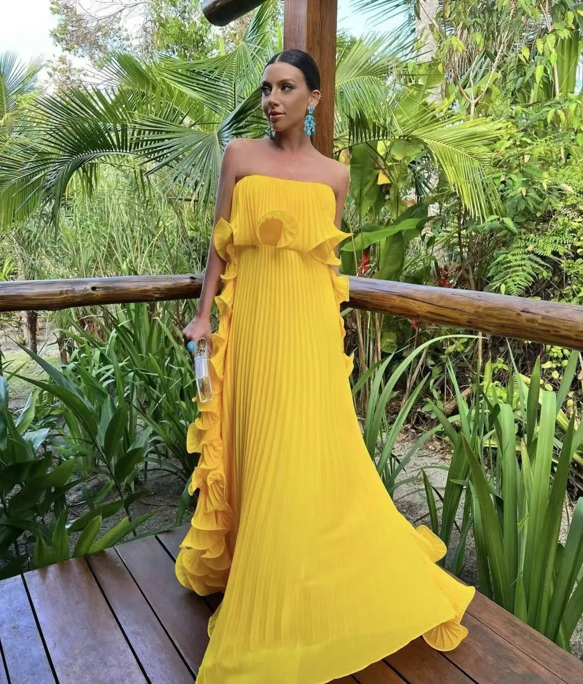 Women’s Strapless Pleated Dress – Elegant Ruffled Maxi Dress for Summer & Formal Events