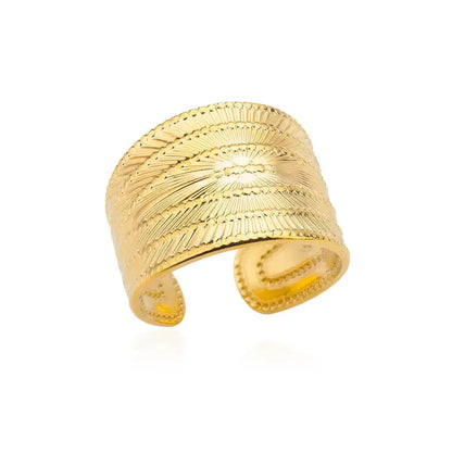 Women’s Stainless Steel Heart Ring – Gold Vintage Waterproof Jewelry Gift