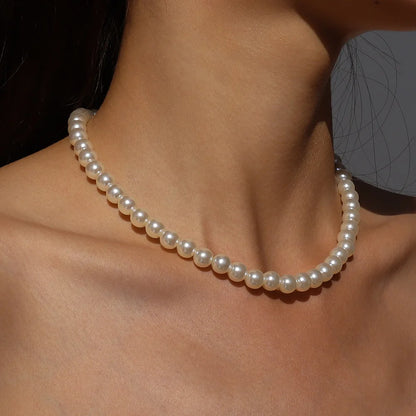 Women’s Elegant Pearl Choker Necklace – White Imitation Pearl Statement Jewelry