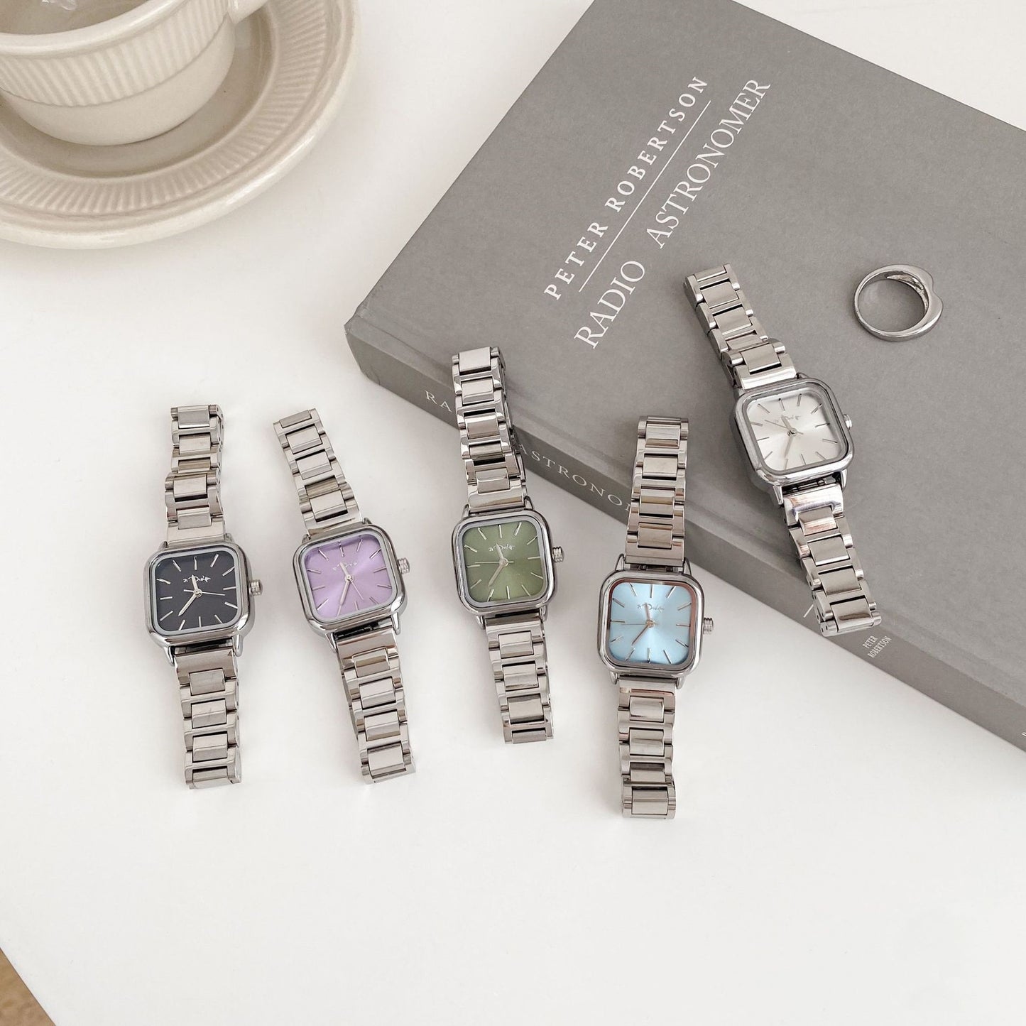 Women’s Retro Square Quartz Watch | Steel Strap | Elegant | Minimal
